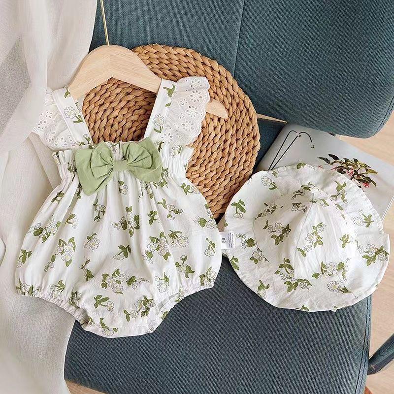 Summer Fashion Outerwear for Infants and Toddlers - Stylish Newborn Romper Onesie 90 cm
Summer Fashion Outerwear for Infants and Toddlers - Stylish Newborn Romper Onesie 90 cm