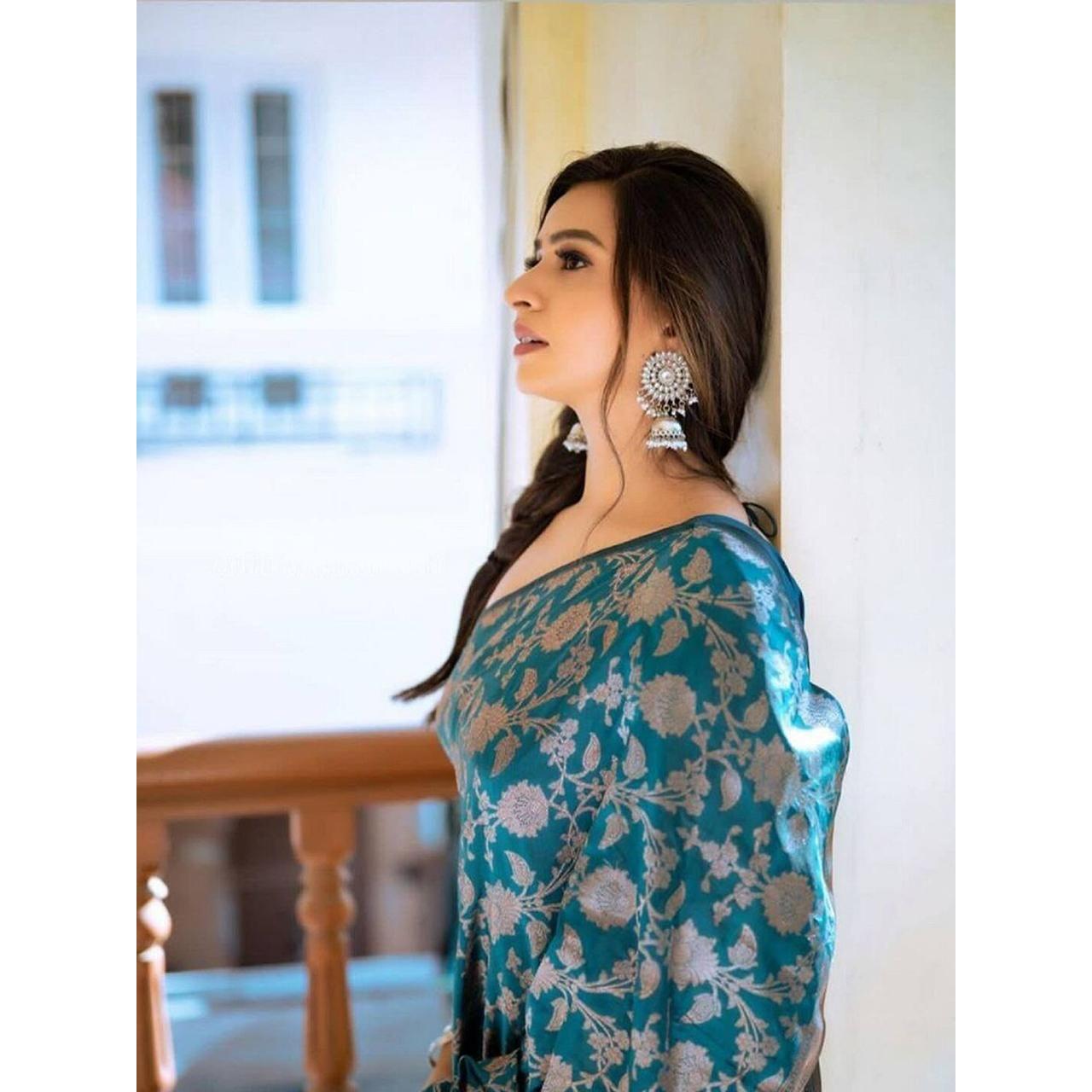 стильное свадебное платье для женщин, блузка (Необходимо сшить по размеру и посадке)
стильное свадебное платье для женщин, блузка (Необходимо сшить по размеру и посадке)