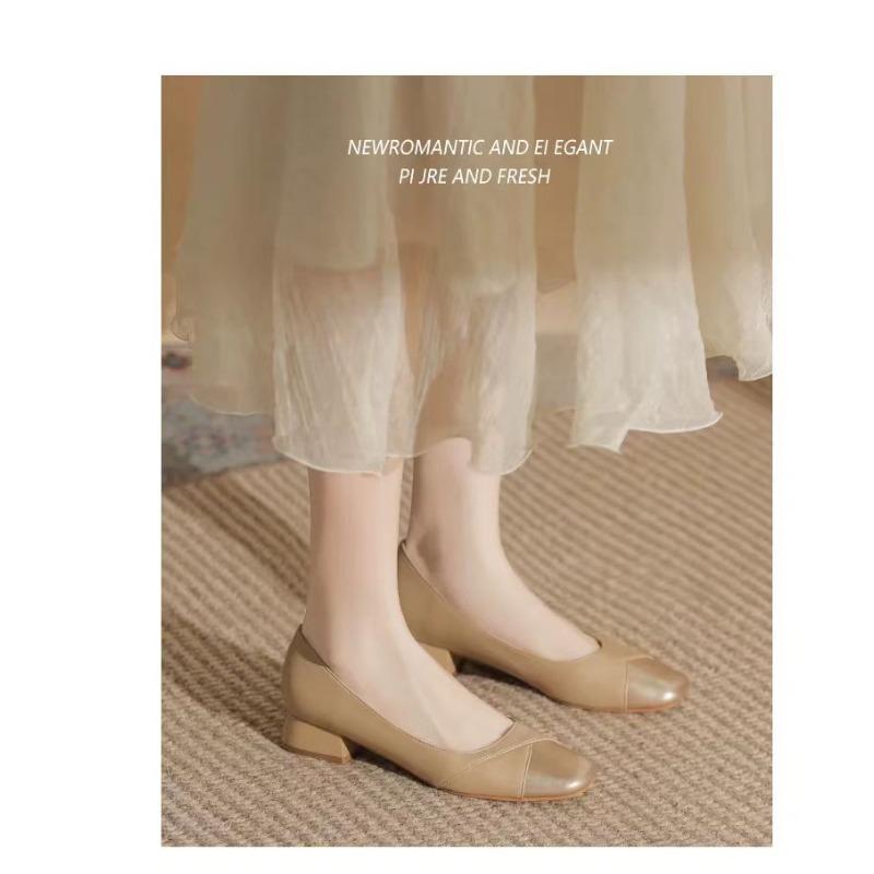 Модные туфли-лодочки с цветными блоками и блочным каблуком, весна-осень 2025, новые французские слипоны, модные туфли-лодочки 40
Модные туфли-лодочки с цветными блоками и блочным каблуком, весна-осень 2025, новые французские слипоны, модные туфли-лодочки 40