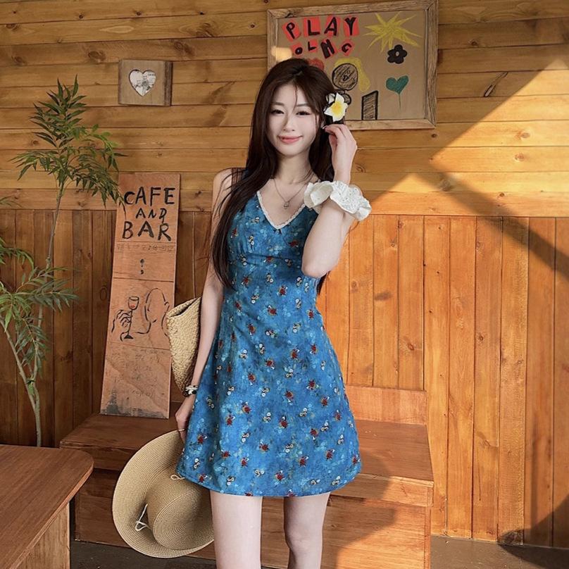 Small French blue sleeveless floral dress children s summer new popular seaside vacation skirt One size fits all синий
Small French blue sleeveless floral dress children s summer new popular seaside vacation skirt One size fits all синий