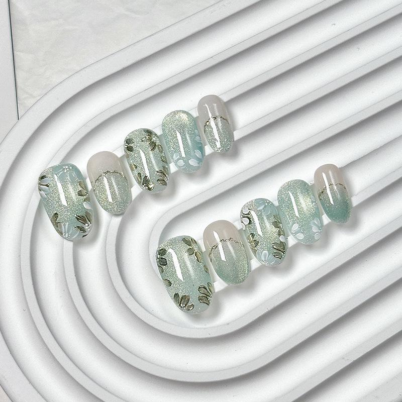 Handmade Cat Eye Ice Transparent Nail Art Patches - Short, Elegant, High-Quality Summer Style
Handmade Cat Eye Ice Transparent Nail Art Patches - Short, Elegant, High-Quality Summer Style