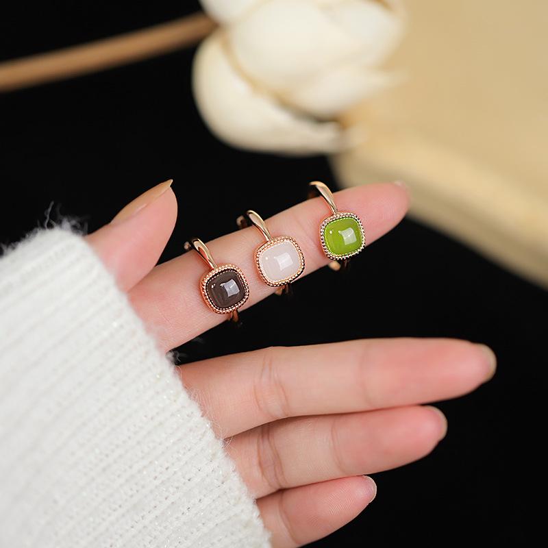 Hetian Jade Square Sugar Ring - Fashionable 2022 White Jade Index Finger Ring Adjustable Open
Hetian Jade Square Sugar Ring - Fashionable 2022 White Jade Index Finger Ring Adjustable Open