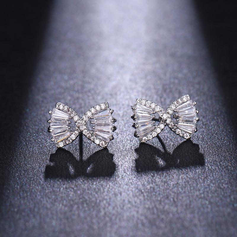 Luxury Zircon Bow Stud Earrings - Korean Fashion Women s Earrings 
Luxury Zircon Bow Stud Earrings - Korean Fashion Women s Earrings