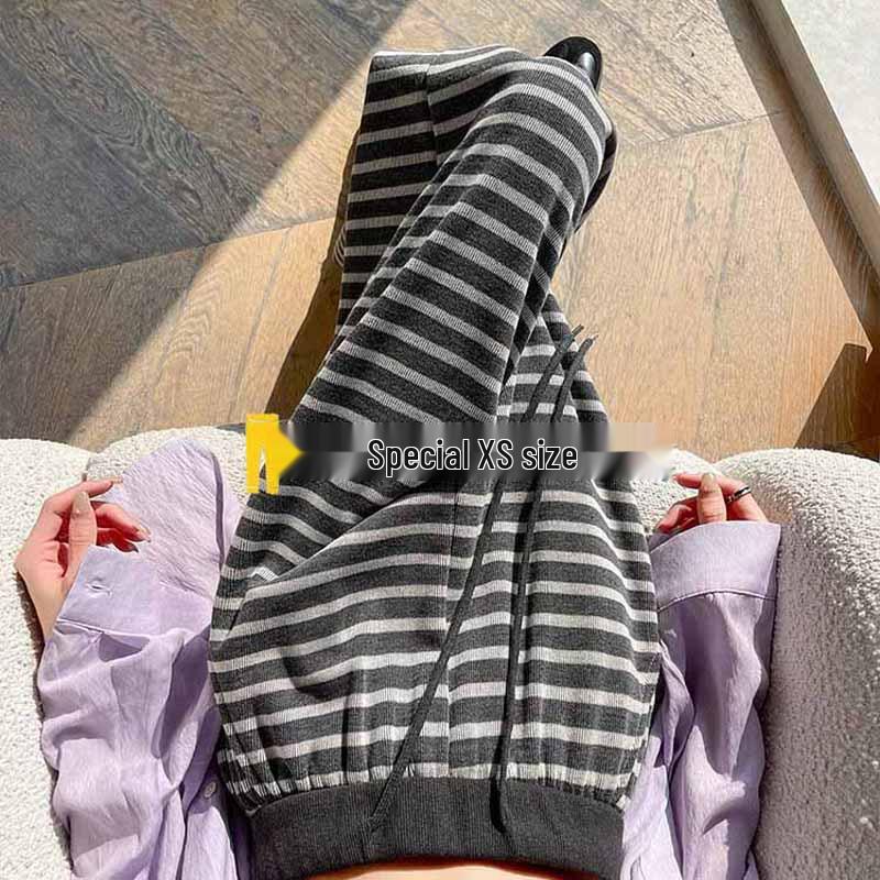 Striped High-Waist Wide-Leg Pants for Women – Elastic, Draping, Loose Fit, Floor-Length, Petite (145), Spring/Autumn Style XL (116-125 lbs)
Striped High-Waist Wide-Leg Pants for Women – Elastic, Draping, Loose Fit, Floor-Length, Petite (145), Spring/Autumn Style XL (116-125 lbs)