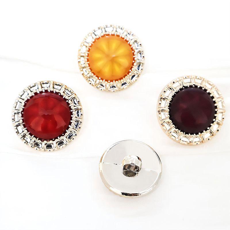 Color Pearlescent Plastic Buttons, High-End Woolen Coat, Trench Coat, Cardigan Buttons, Electroplating And Dyeing, Color With Foot And Hand Seams. CC05 shining pearlescent dark red 28L = 18MM
Color Pearlescent Plastic Buttons, High-End Woolen Coat, Trench Coat, Cardigan Buttons, Electroplating And Dyeing, Color With Foot And Hand Seams. CC05 shining pearlescent dark red 28L = 18MM