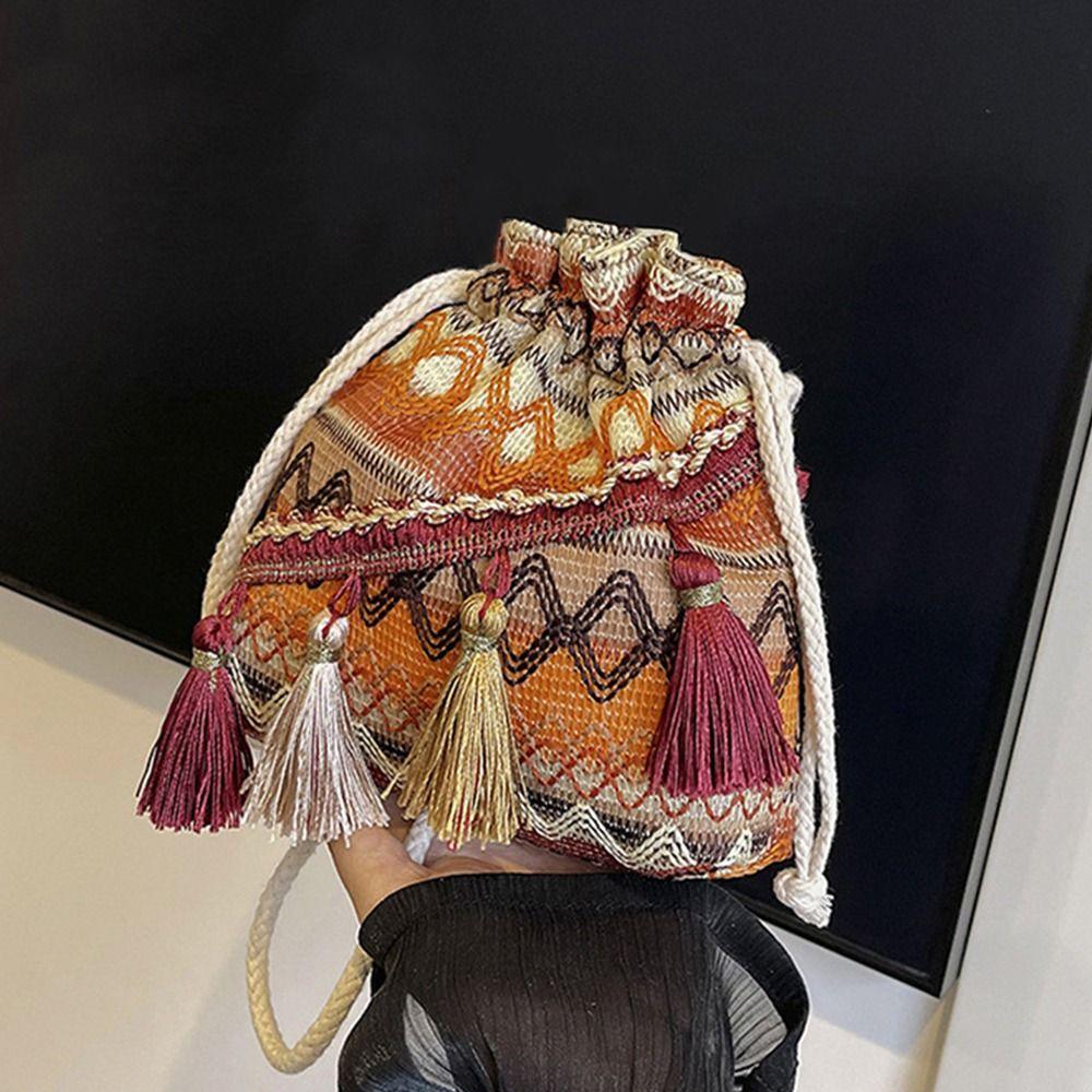 Portable Female Crossbody Bag Floral Printed Women Shoulder Bag Gift Tasseled Handbag Unisex синій
Portable Female Crossbody Bag Floral Printed Women Shoulder Bag Gift Tasseled Handbag Unisex синій