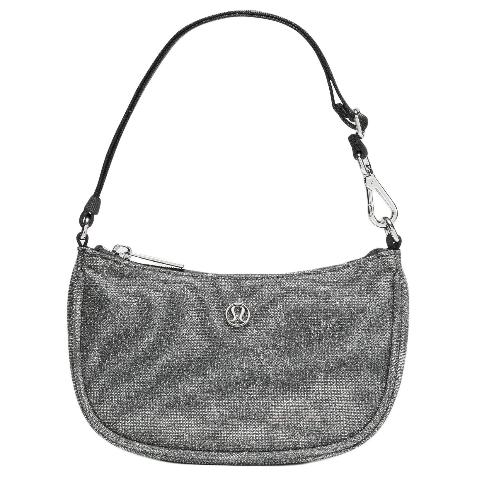 Lululemon City Essentials Logo Adjustable Strap Mini Shoulder Bag Women Shoulder Bag Deep-Silver Graphite-Grey Silver LW9FW2S-074449 Dark Silver & Graphite Gray & Silver
Lululemon City Essentials Logo Adjustable Strap Mini Shoulder Bag Women Shoulder Bag Deep-Silver Graphite-Grey Silver LW9FW2S-074449 Dark Silver & Graphite Gray & Silver