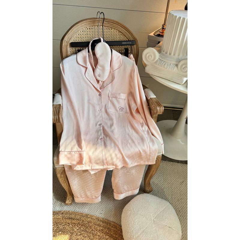 Французская легкая роскошь ~ Шелковая лунная дорожка Толстый атлас Пижама Женский костюм Розовый с надписью С длинным рукавом Брюки с маской для глаз Домашняя одежда Lily Jacquard Ice Pink L
Французская легкая роскошь ~ Шелковая лунная дорожка Толстый атлас Пижама Женский костюм Розовый с надписью С длинным рукавом Брюки с маской для глаз Домашняя одежда Lily Jacquard Ice Pink L