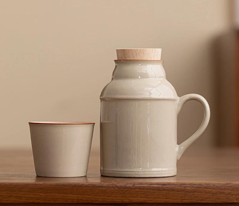 Ceramic Mugs with Cork Stopper Thermoses Handgrip Water Bottle Large Capacity Insulated Cup for Hot Tea Coffee Classic Drinkware 460ML
Ceramic Mugs with Cork Stopper Thermoses Handgrip Water Bottle Large Capacity Insulated Cup for Hot Tea Coffee Classic Drinkware 460ML