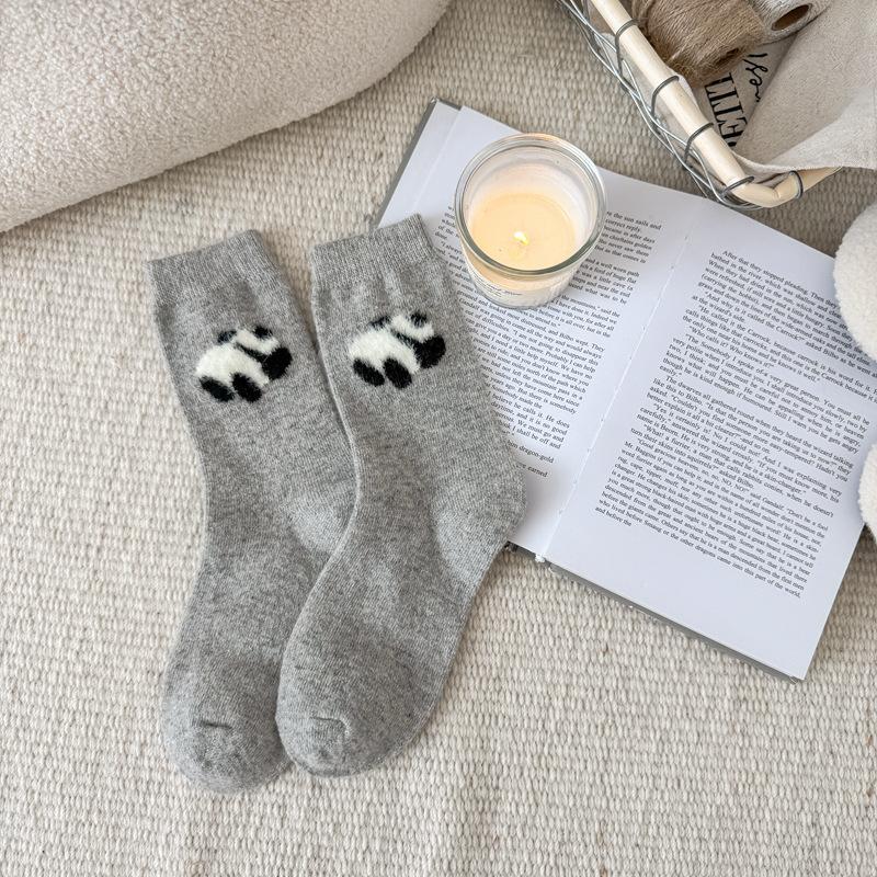 Winter Wool Socks Children Flocking Panda Cute Cashmere Socks Japanese Versatile Thickened Warm Medium Tube Women S Socks One size fits all світло-сірий колір
Winter Wool Socks Children Flocking Panda Cute Cashmere Socks Japanese Versatile Thickened Warm Medium Tube Women S Socks One size fits all світло-сірий колір