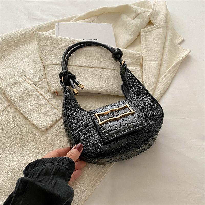 Корейская версия ретро сумка через плечо подмышкой лето 2024 новая модная сумка через плечо женская сумка-мессенджер в форме полумесяца женская чёрный