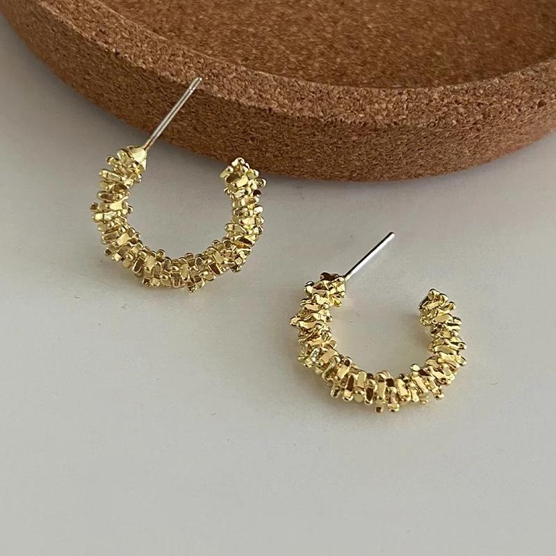 Irregular Twisted Wave Metal C-Shape Earrings for Women Fashion Elegant Geometric Semicircular Earring Luxury Party Jewelry Gift
Irregular Twisted Wave Metal C-Shape Earrings for Women Fashion Elegant Geometric Semicircular Earring Luxury Party Jewelry Gift