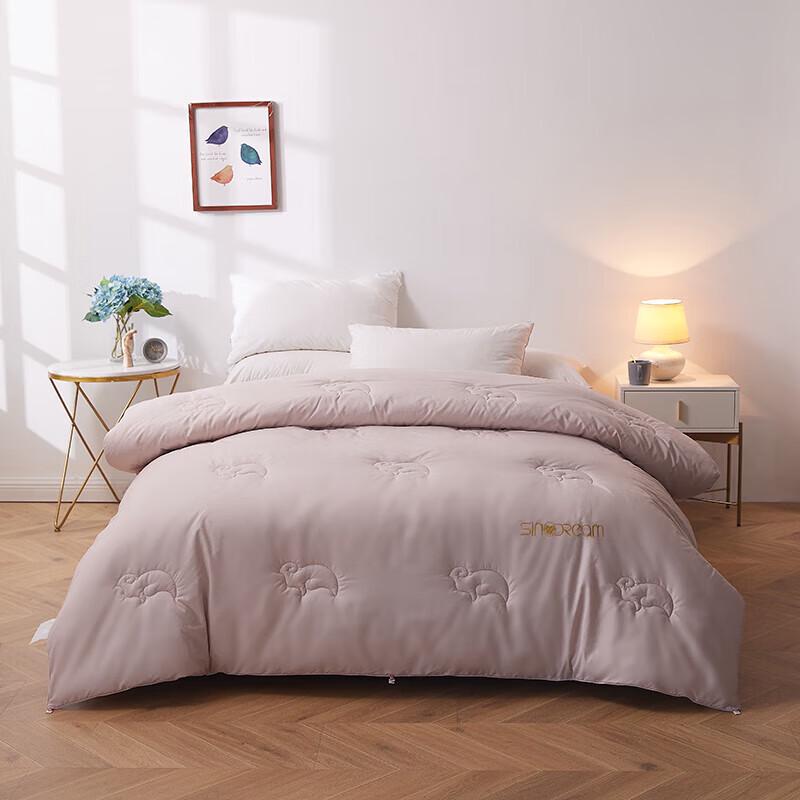 Hengyuanxiang Qinxin Comfortable Wool Quilt
Hengyuanxiang Qinxin Comfortable Wool Quilt