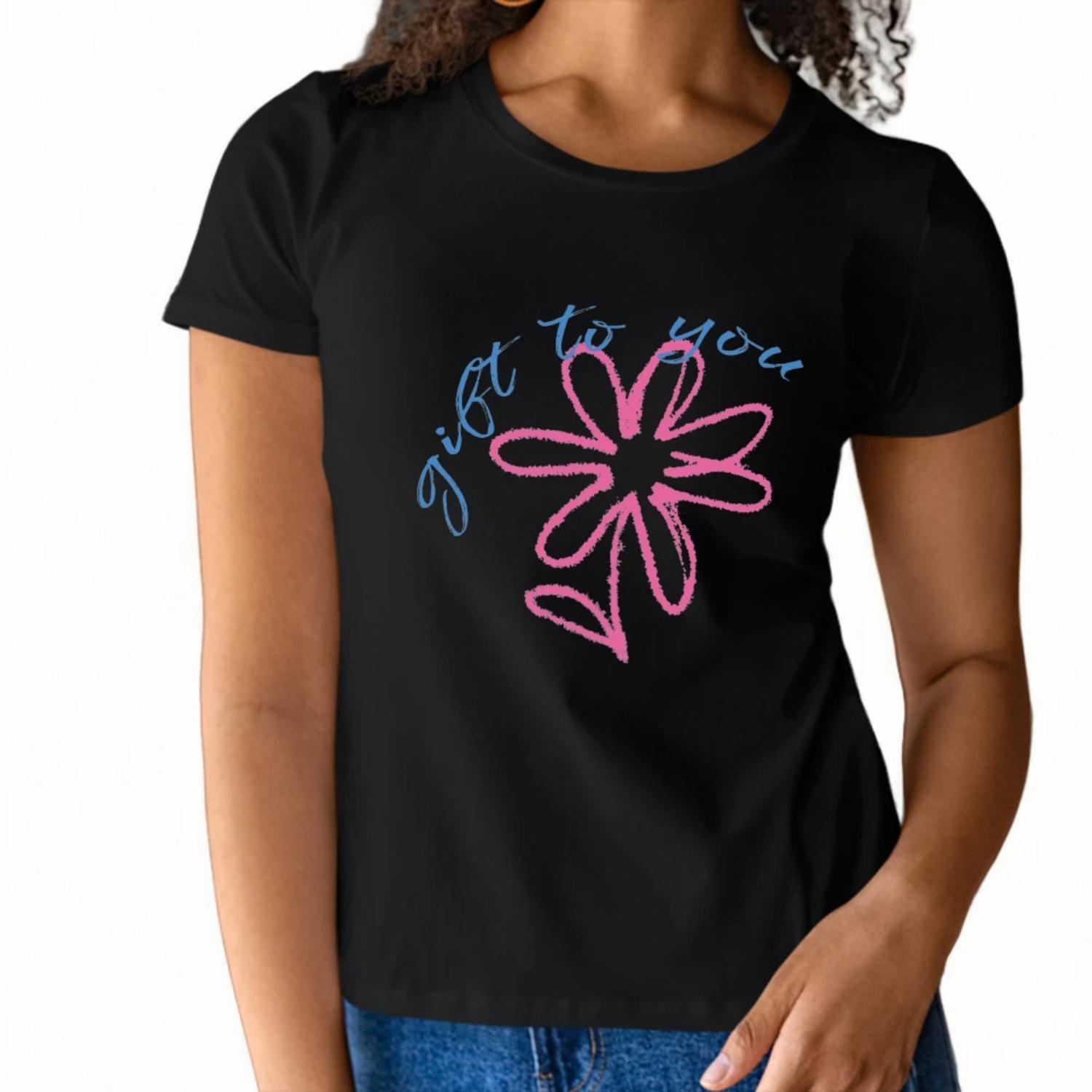 Stylish Womens Short Sleeve T Shirt Gift to You Design with Flower Graphic Ideal for a Chic and Thoughtful Summer Look S чёрный
Stylish Womens Short Sleeve T Shirt Gift to You Design with Flower Graphic Ideal for a Chic and Thoughtful Summer Look S чёрный