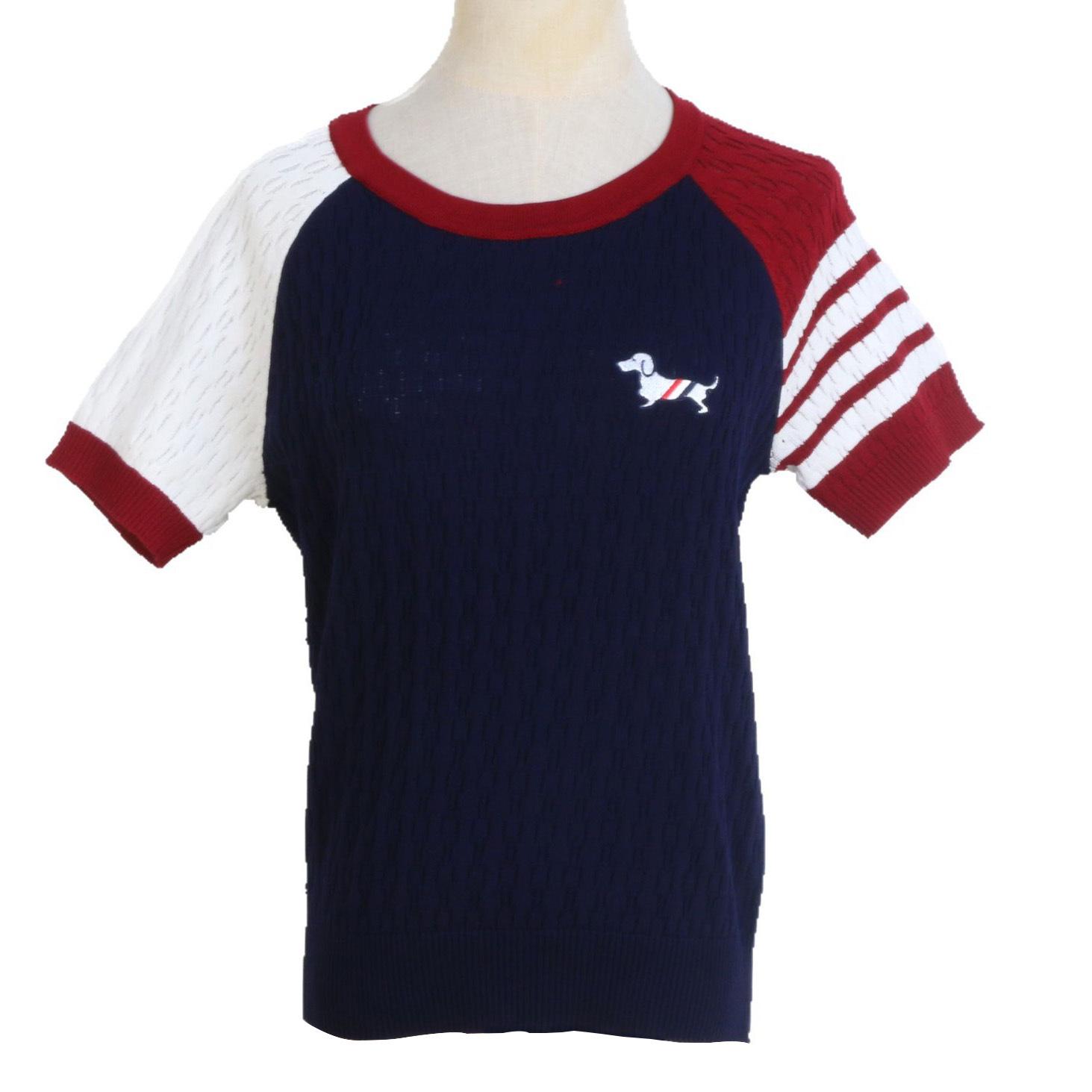 Women s Short Sleeve Knitted Top - Color Block, Round Neck, Four Bar Design, Korean Style for Spring and Autumn. M
Women s Short Sleeve Knitted Top - Color Block, Round Neck, Four Bar Design, Korean Style for Spring and Autumn. M