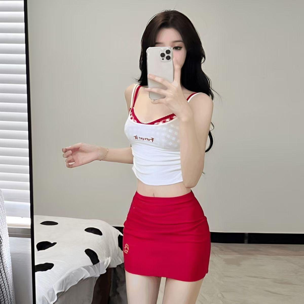 2024 Red & White Colorblock Hot Girl Bikini: Seaside Vacation Four-Piece Set Women s Gingham Swimsuit Small
2024 Red & White Colorblock Hot Girl Bikini: Seaside Vacation Four-Piece Set Women s Gingham Swimsuit Small