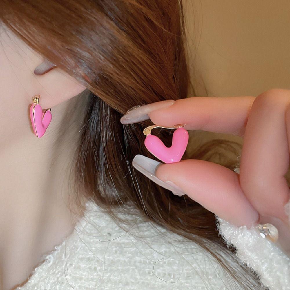 Винтажные серьги-кольца Love Heart, модные маленькие серьги в форме персикового сердца, женские серьги с пряжкой Love Heart Style 1
Винтажные серьги-кольца Love Heart, модные маленькие серьги в форме персикового сердца, женские серьги с пряжкой Love Heart Style 1