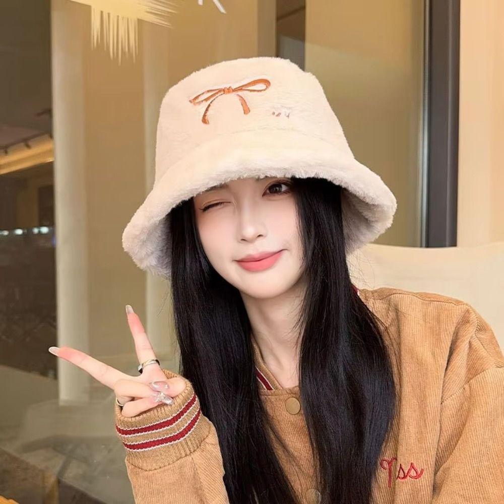 Polyester Faux Fur Bucket Hat Bow Embroidered Warm Hats Fashion Sunscreen Sun Hat Winter кавовий
Polyester Faux Fur Bucket Hat Bow Embroidered Warm Hats Fashion Sunscreen Sun Hat Winter кавовий