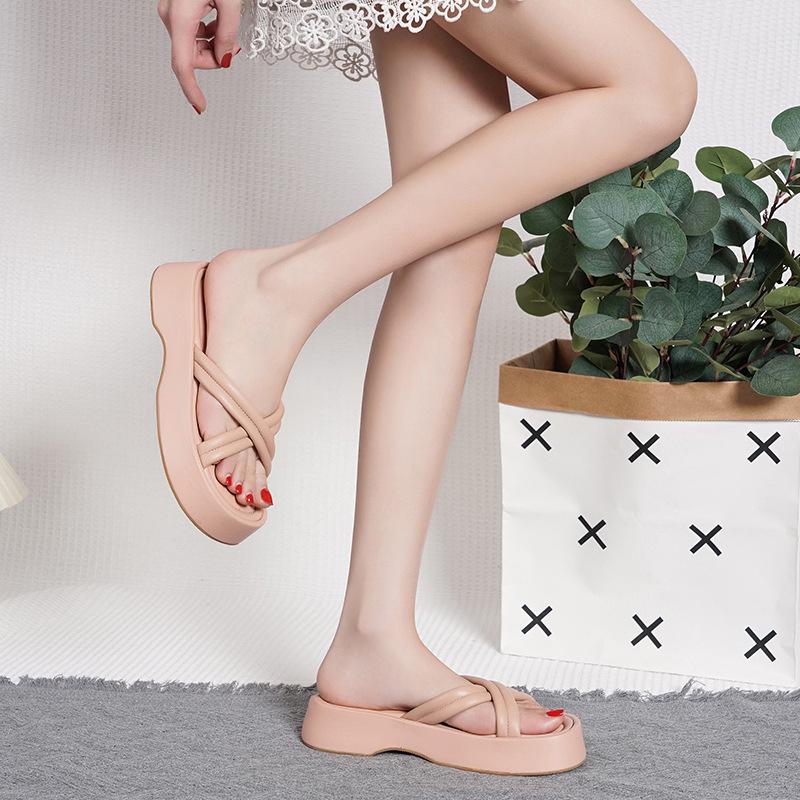 Leather platform slippers wear sandals women s summer new round head soft bottom muffin slippers casual one-word slippers 35
Leather platform slippers wear sandals women s summer new round head soft bottom muffin slippers casual one-word slippers 35