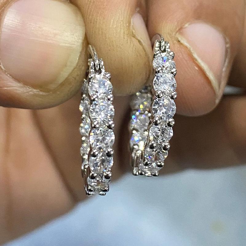 Huitan Simple Fashion Women s Hoop Earrings Copper Color Paved Round Cubic Zirconia Daily Wear Versatile Female Zircon Dropship
Huitan Simple Fashion Women s Hoop Earrings Copper Color Paved Round Cubic Zirconia Daily Wear Versatile Female Zircon Dropship