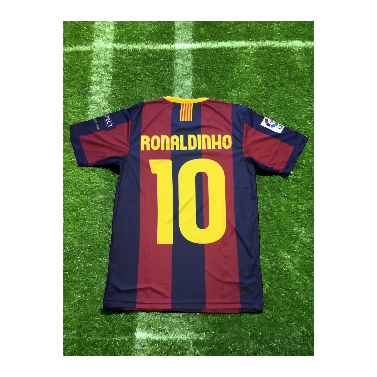 Легендарная майка Барселоны Роналдиньо сезона 2009/2010
Легендарная майка Барселоны Роналдиньо сезона 2009/2010