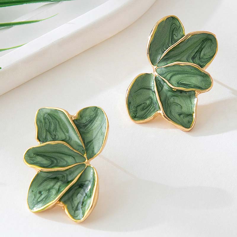 Vintage Red Enamel Petal Post Stud Earrings For Women Fashion Metal Flower Temperament Earrings Zircon Daily Holiday Gifts зелений
Vintage Red Enamel Petal Post Stud Earrings For Women Fashion Metal Flower Temperament Earrings Zircon Daily Holiday Gifts зелений