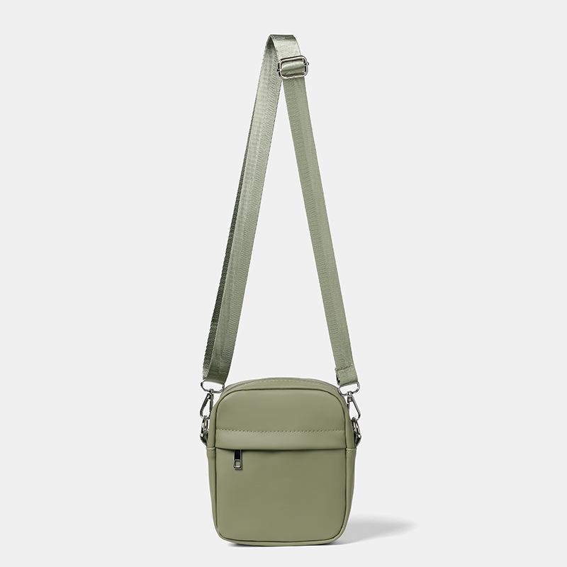 Crossbody bag girls summer shoulder bag casual portable small shoulder bag mobile phone bag simple backpack men s bag зелений
Crossbody bag girls summer shoulder bag casual portable small shoulder bag mobile phone bag simple backpack men s bag зелений