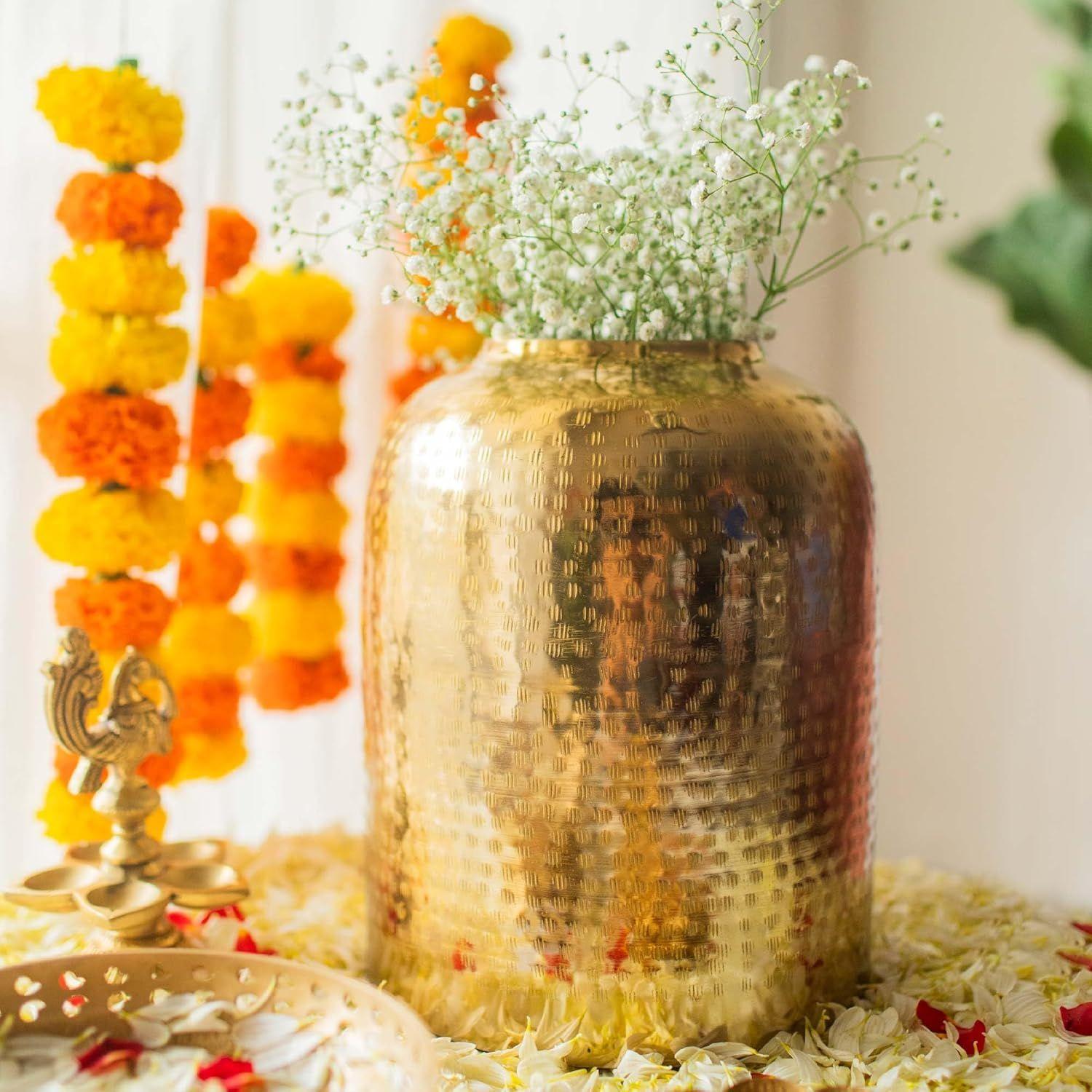 Flower Vase for Living Room - Tall Show Pieces for Home Decor Living Room - Perfect House Warming Gifts - Modern Home Interiors - (28 cm
Flower Vase for Living Room - Tall Show Pieces for Home Decor Living Room - Perfect House Warming Gifts - Modern Home Interiors - (28 cm