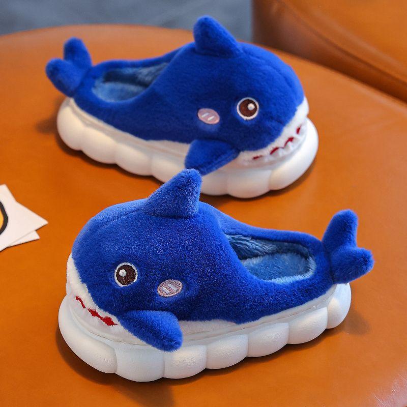 Новые осенние и зимние детские хлопковые тапочки для мальчиков и девочек, домашние тапочки с рисунком акулы для девочек, детская сумка и хлопковая обувь 24/25 size inner length 15CM