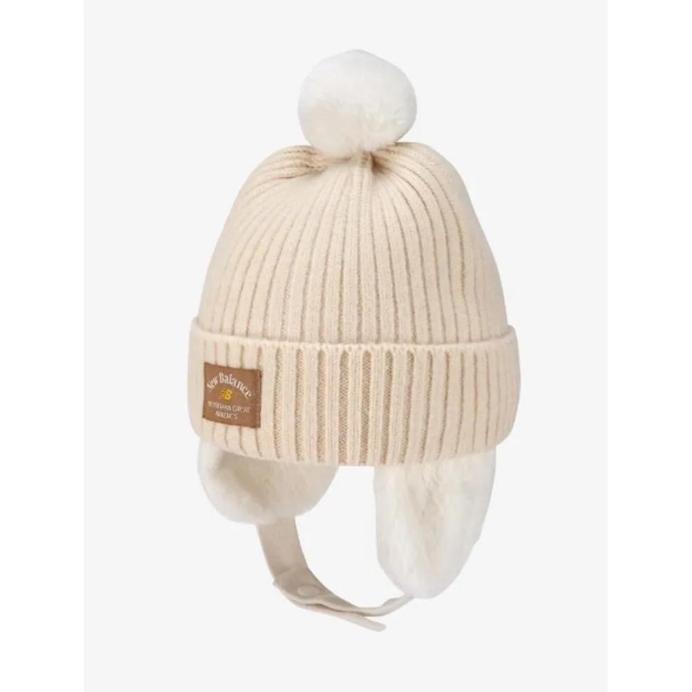 New Balance Kids Pom-Pom Earflap Beanie B1 NK8BFF463U 39 1.NK8BFF463U 39/FREE
New Balance Kids Pom-Pom Earflap Beanie B1 NK8BFF463U 39 1.NK8BFF463U 39/FREE