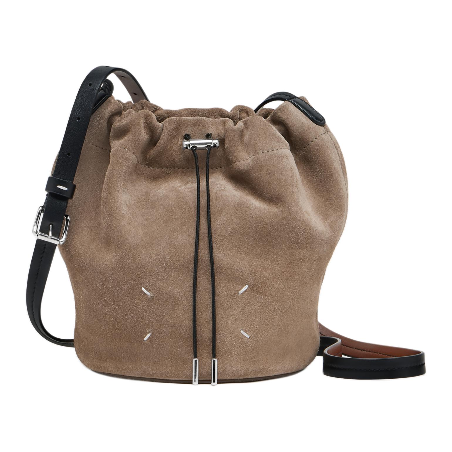 Maison Margiela Suede Leather Structured Drawstring Pleated Design Four-Needle Stitching Calfskin Crossbody Bag Women bags SB2ZH0003P8572HB072 Khaki & Black
Maison Margiela Suede Leather Structured Drawstring Pleated Design Four-Needle Stitching Calfskin Crossbody Bag Women bags SB2ZH0003P8572HB072 Khaki & Black