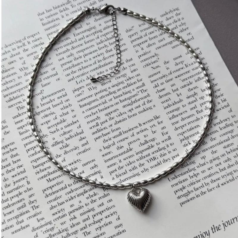 Copper Bead Necklace Beaded Collarbone Chain Heart-Shaped Necklace Resin Fashion Necklace For Women For Holiday Gift Casual
Copper Bead Necklace Beaded Collarbone Chain Heart-Shaped Necklace Resin Fashion Necklace For Women For Holiday Gift Casual