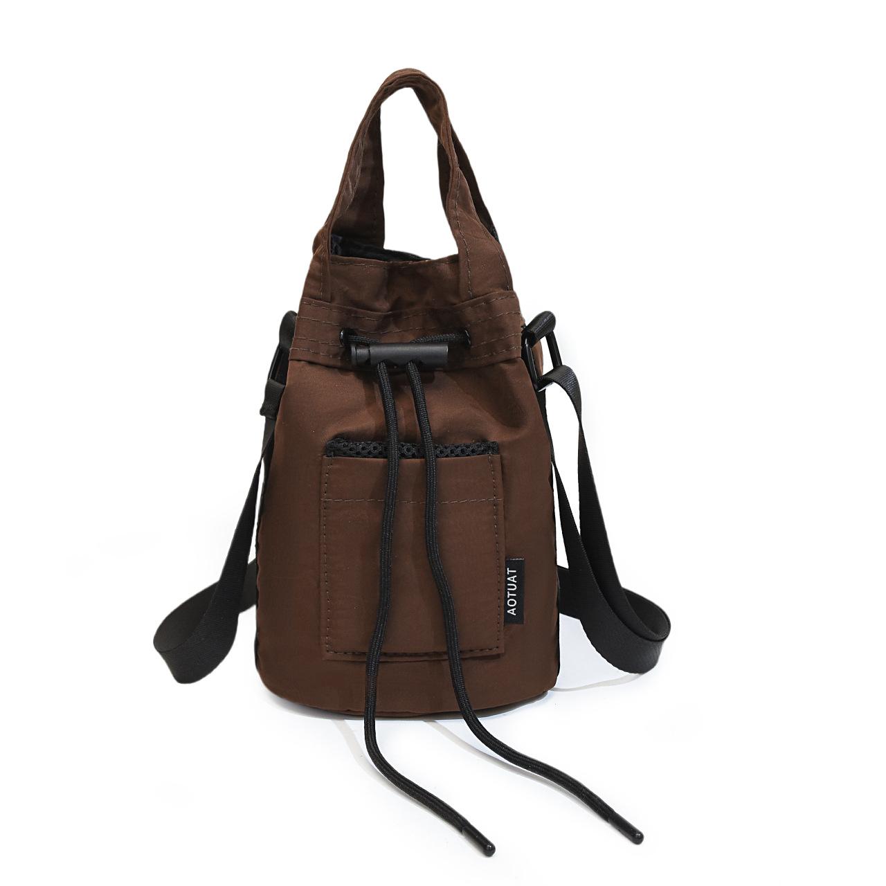 2025 new casual niche design messenger bag spring trend fashion personalized yoga bag outdoor bucket bag
2025 new casual niche design messenger bag spring trend fashion personalized yoga bag outdoor bucket bag