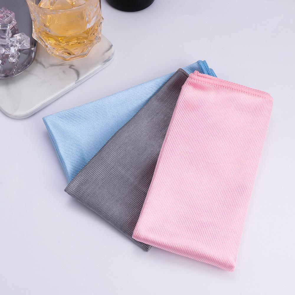 Microfiber Glass Cleaning Cloth - Ultra Absorbent, Lint-Free, Perfect for Wine Glasses and Mirrors 30x30cm (Single Piece 26-27g)
Microfiber Glass Cleaning Cloth - Ultra Absorbent, Lint-Free, Perfect for Wine Glasses and Mirrors 30x30cm (Single Piece 26-27g)