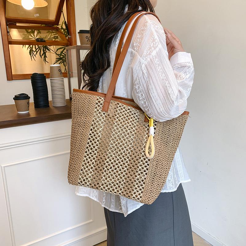 Large capacity woven beach bag women s bag summer shoulder bag vegetable basket bag fashion vacation tote bag
Large capacity woven beach bag women s bag summer shoulder bag vegetable basket bag fashion vacation tote bag