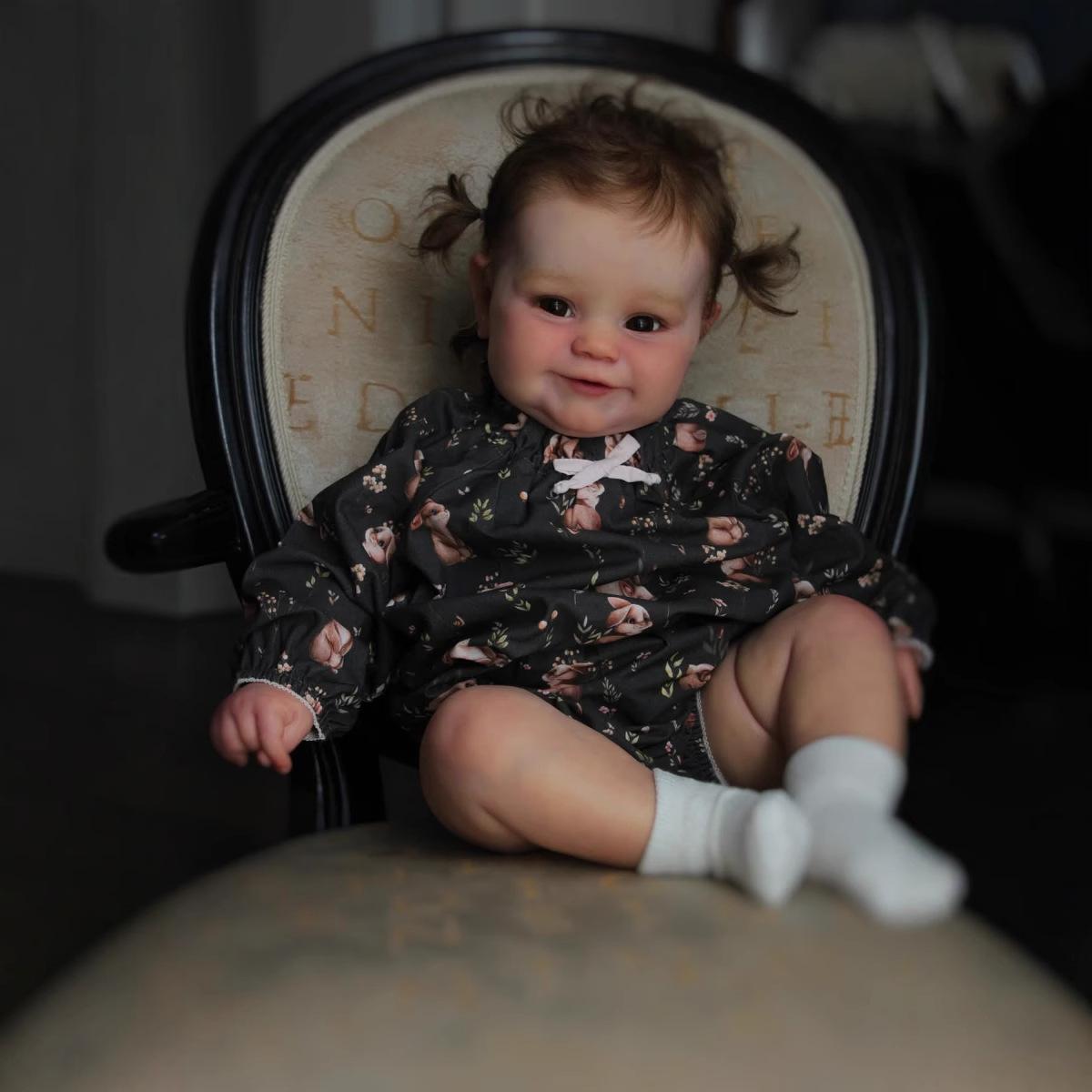 24-дюймовая кукла-реборн с тканевым телом, реалистичная кукольная одежда Мэдди, черный цветочный комбинезон ручной работы, расписанная в 3D, детская кукла, игрушка для детского домика 60cm cloth body
24-дюймовая кукла-реборн с тканевым телом, реалистичная кукольная одежда Мэдди, черный цветочный комбинезон ручной работы, расписанная в 3D, детская кукла, игрушка для детского домика 60cm cloth body