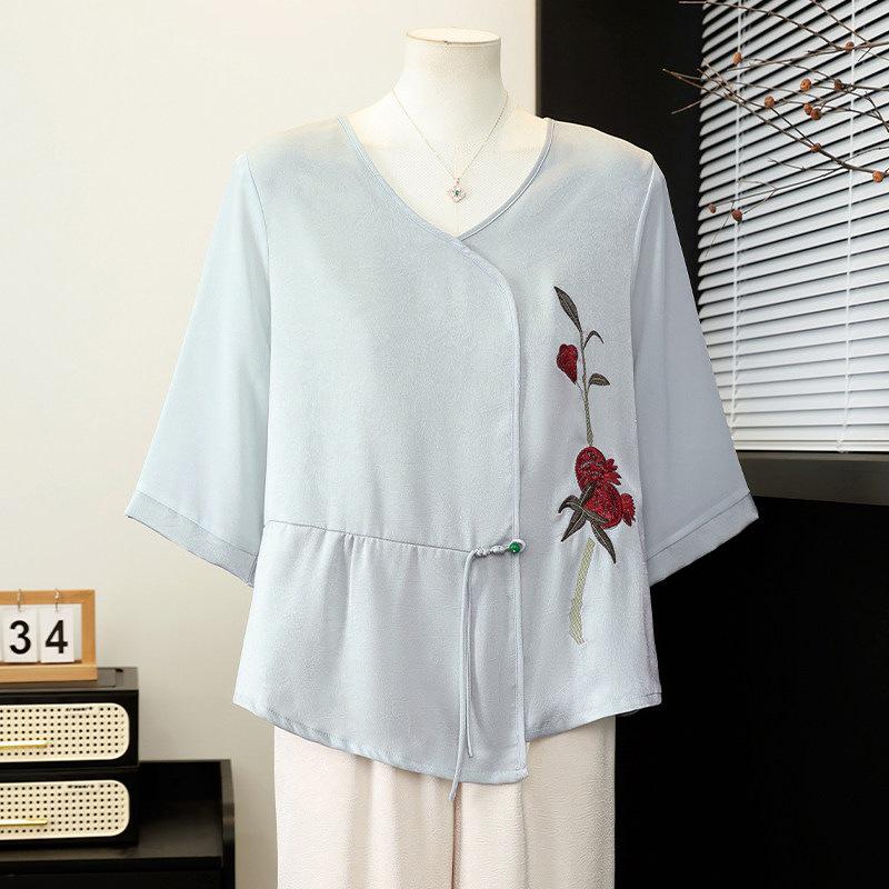 Summer Top with Gauze Sleeves for Women 50+, Stylish Mother s Day Blouse 2XL (Recommended for 52.5-60 kg)
Summer Top with Gauze Sleeves for Women 50+, Stylish Mother s Day Blouse 2XL (Recommended for 52.5-60 kg)