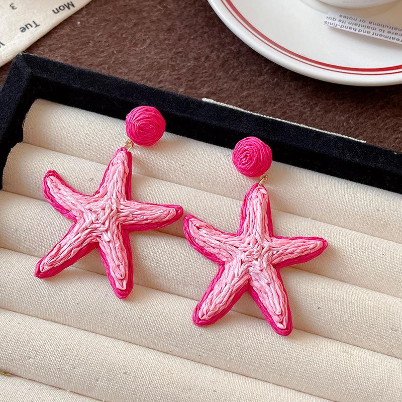 Steel needle bohemian raffia woven starfish earrings sweet and delicate personality earrings seaside travel earrings
Steel needle bohemian raffia woven starfish earrings sweet and delicate personality earrings seaside travel earrings