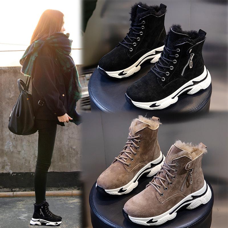 Real wool Martin boots skirt women s 2025 new winter medium tube thick-soled leather short boots round head velvet women s boots 40
Real wool Martin boots skirt women s 2025 new winter medium tube thick-soled leather short boots round head velvet women s boots 40