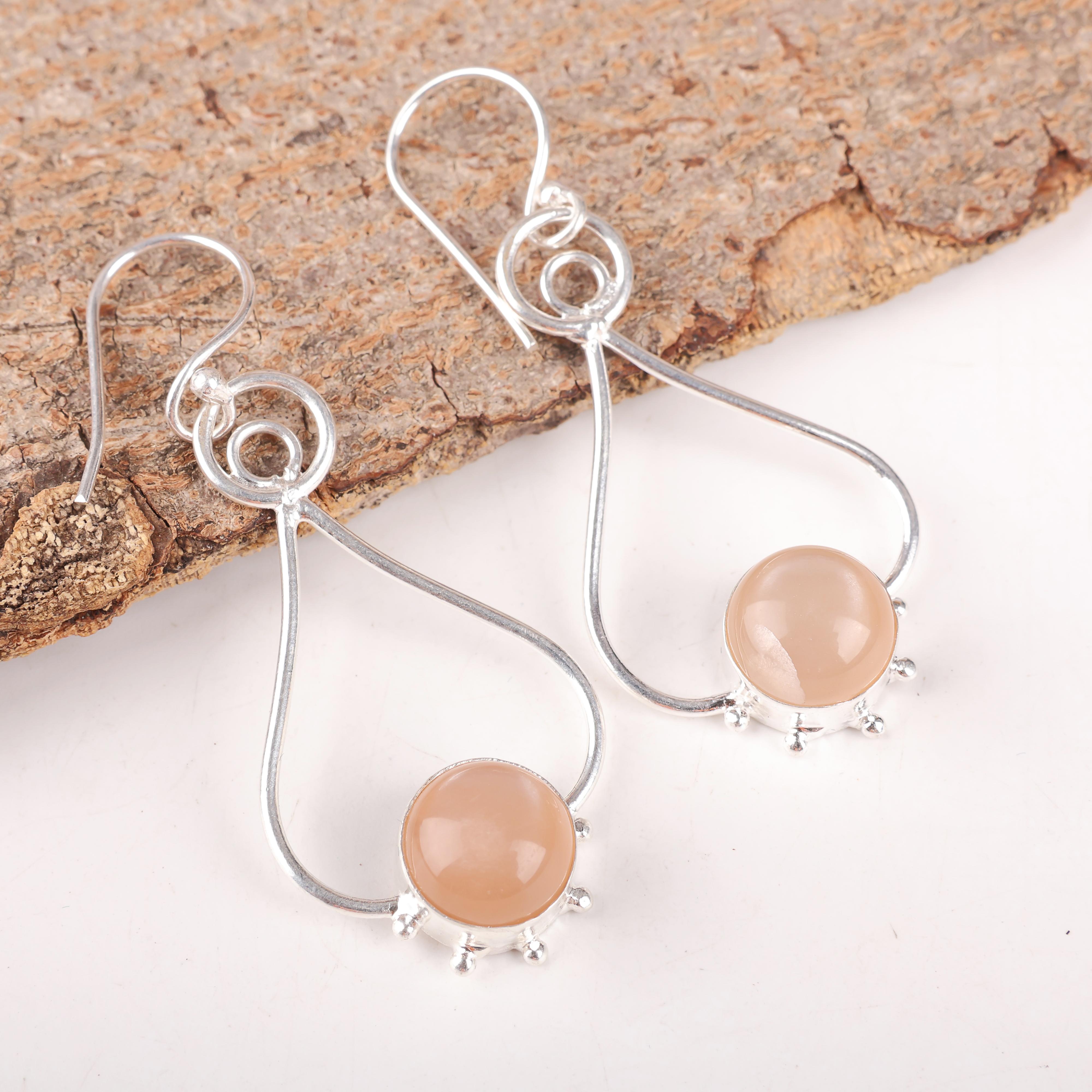 Peach Moonstone Gemstone Jewelry, 925 Solid Sterling Silver Earrings, Handmade Meditation Earrings For Wedding Gift 2.06 Inches персиковий
Peach Moonstone Gemstone Jewelry, 925 Solid Sterling Silver Earrings, Handmade Meditation Earrings For Wedding Gift 2.06 Inches персиковий