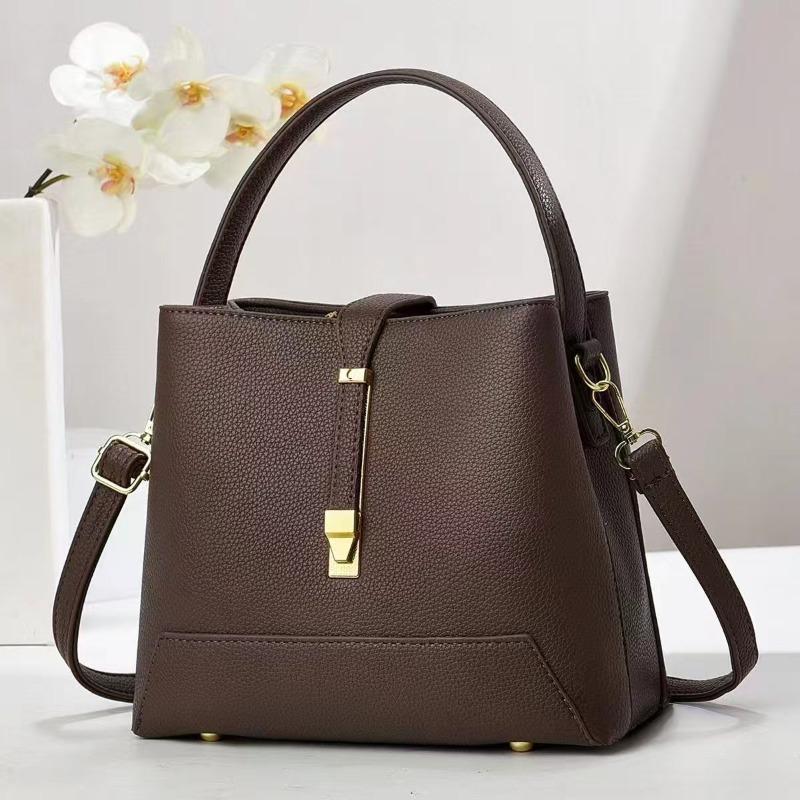 Large capacity handbag trendy fashion women s bag middle mother bag high sense atmosphere versatile shoulder messenger bag темно-коричневого кольору
Large capacity handbag trendy fashion women s bag middle mother bag high sense atmosphere versatile shoulder messenger bag темно-коричневого кольору