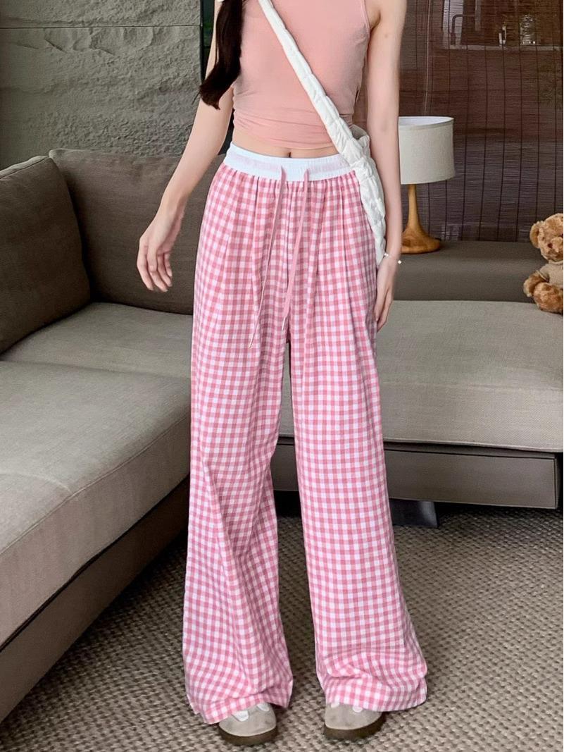 Маленькие женские розовые клетчатые брюки с высокой талией, свободного прямого кроя - Лето 2025 2XL (126-145 lbs)
Маленькие женские розовые клетчатые брюки с высокой талией, свободного прямого кроя - Лето 2025 2XL (126-145 lbs)