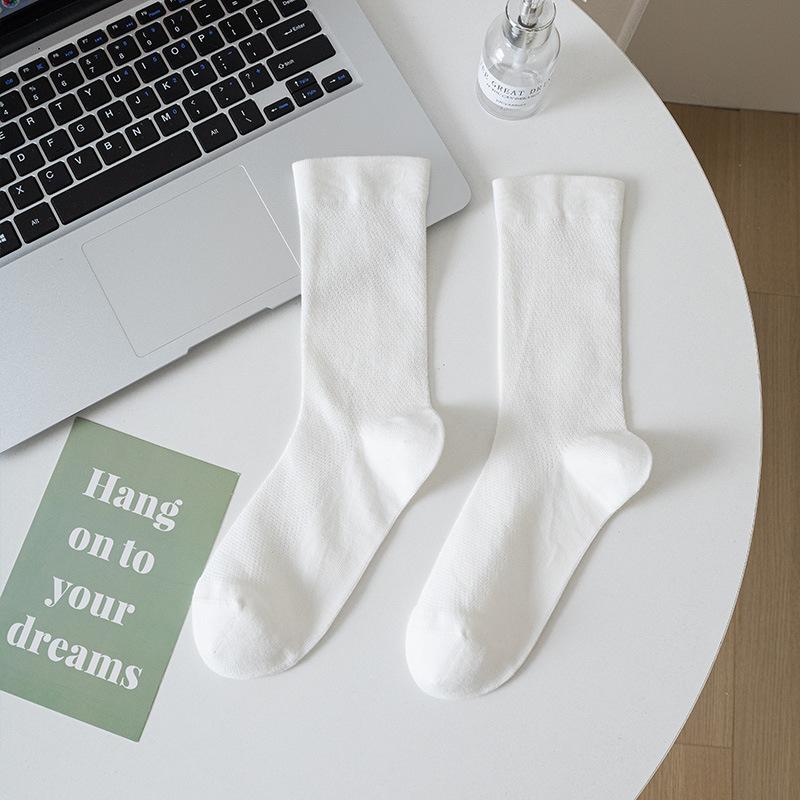 Ladies Summer Thin Pure Color Casual Breathable Mesh Sweat Absorbing Boneless Month Son In The Tube Stack Socks 1 pair білий
Ladies Summer Thin Pure Color Casual Breathable Mesh Sweat Absorbing Boneless Month Son In The Tube Stack Socks 1 pair білий