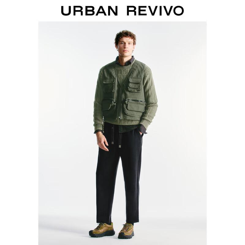 Мужской жилет UR Techwear с V-образным вырезом и множеством карманов L
Мужской жилет UR Techwear с V-образным вырезом и множеством карманов L