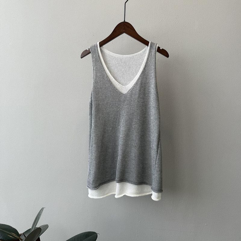Korean Fashion Pullover Knit Tank Women Summer V Neck Shoulder Vintage Oversized Sweater Shirt XS
Korean Fashion Pullover Knit Tank Women Summer V Neck Shoulder Vintage Oversized Sweater Shirt XS