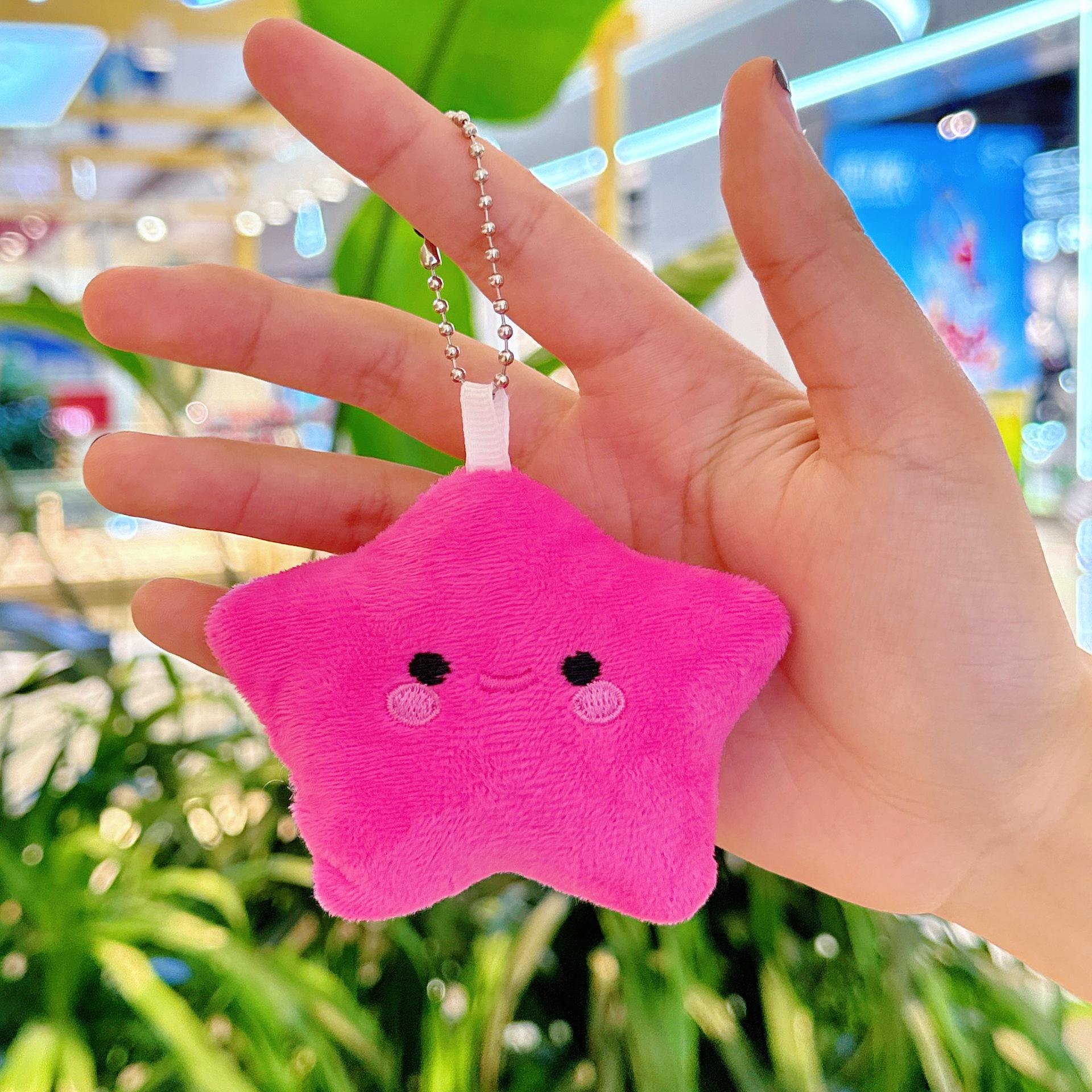 Креативный плюшевый брелок Звезда с прищуренными глазами Подвеска на рюкзак Мягкая игрушка Height 7.5 cm
Креативный плюшевый брелок Звезда с прищуренными глазами Подвеска на рюкзак Мягкая игрушка Height 7.5 cm