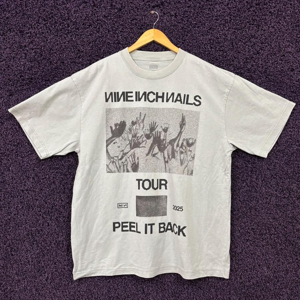 Nine Inch Nails Peel It Back Tour TShirt Size Extra Large Unisex T-Shirt L
Nine Inch Nails Peel It Back Tour TShirt Size Extra Large Unisex T-Shirt L