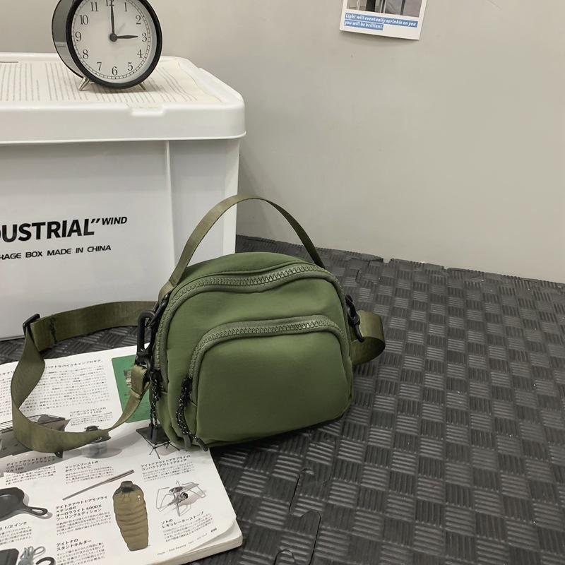 Trendy brand small satchel women s trendy shoulder bag men s casual versatile messenger bag sports mobile phone bag small backpack зелений
Trendy brand small satchel women s trendy shoulder bag men s casual versatile messenger bag sports mobile phone bag small backpack зелений