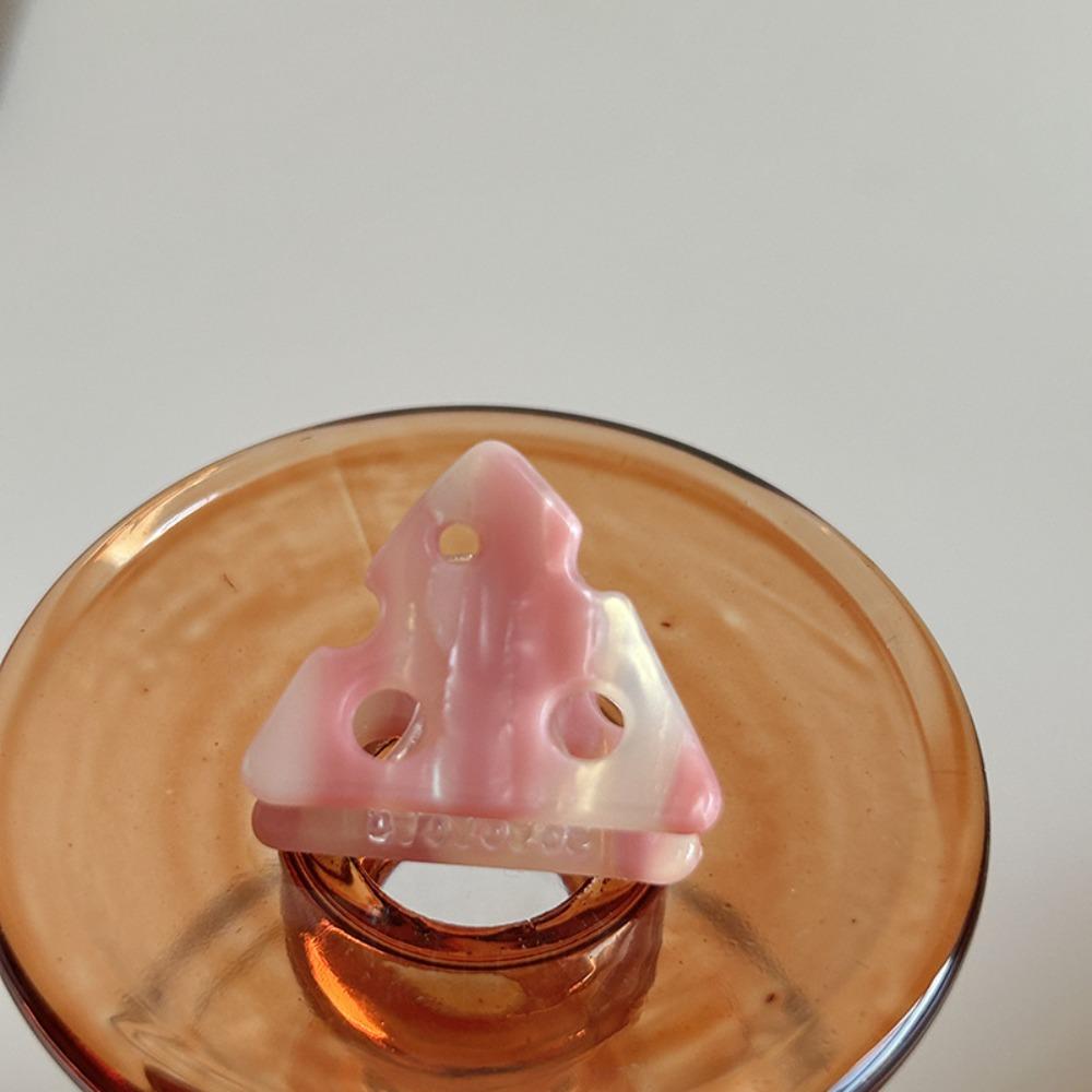 Gradient Color Cheese Acetic Acid Headwear Cartoon Triangle Small Shark Clip Gifts светло-желтого
Gradient Color Cheese Acetic Acid Headwear Cartoon Triangle Small Shark Clip Gifts светло-желтого