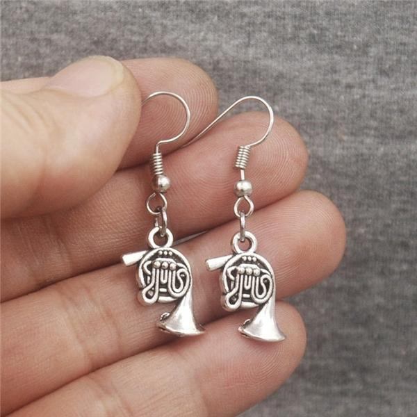 Серьги-валторны, музыкальные украшения, повседневные украшения, висячие серьги-капли
Серьги-валторны, музыкальные украшения, повседневные украшения, висячие серьги-капли